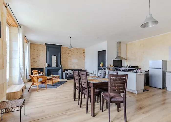 Break In Διαμέρισμα *